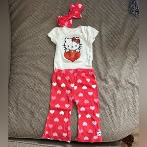 Hello Kitty White and Red Heart Valentine’s Day Set with matching headband